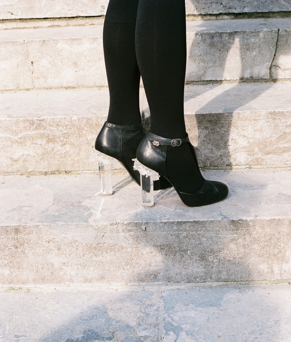 feet1 feet1
