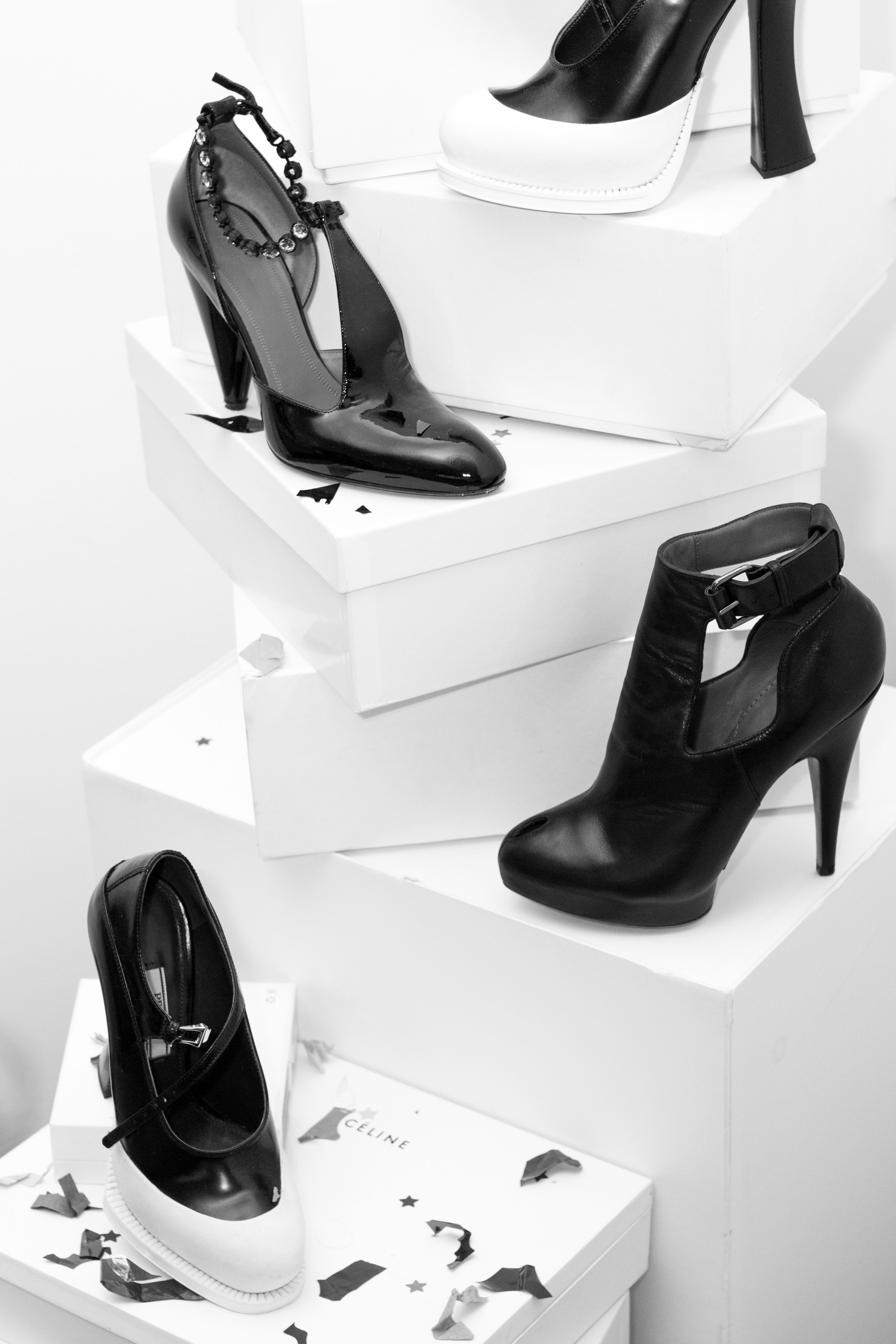 Living In Clips Christmas Shoe Tree