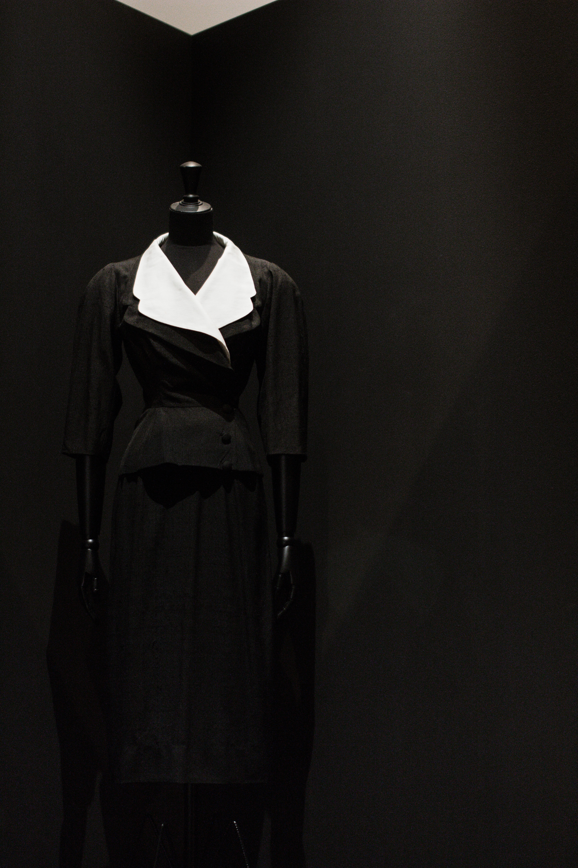 Balenciaga "L'Oeuvre au Noir" exhibition at Musée Bourdelle Balenciaga "L'Oeuvre au Noir" exhibition at Musée Bourdelle